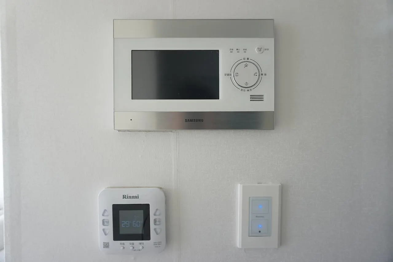 Alice Apartment Seoul 0*,